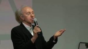 Тимен Тимев като свообразен медиум между Вселената и човека въздига нашата памет